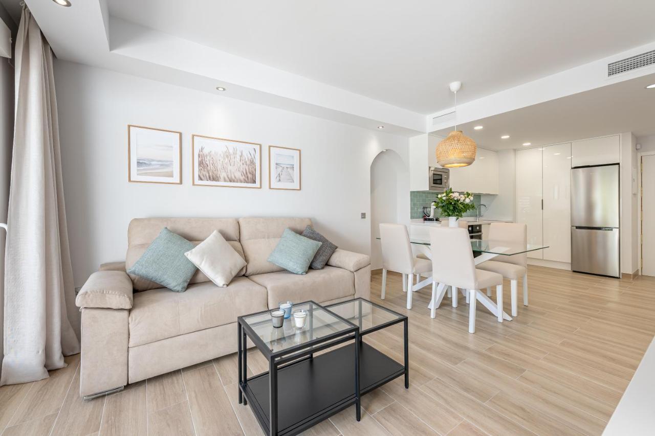Brandnew Apartment By The Beach Марбелья Экстерьер фото
